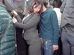 B2K2903-Office Lady Mature Step mother Accepting On A Crowded Bus